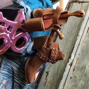 Chinese laundry heels